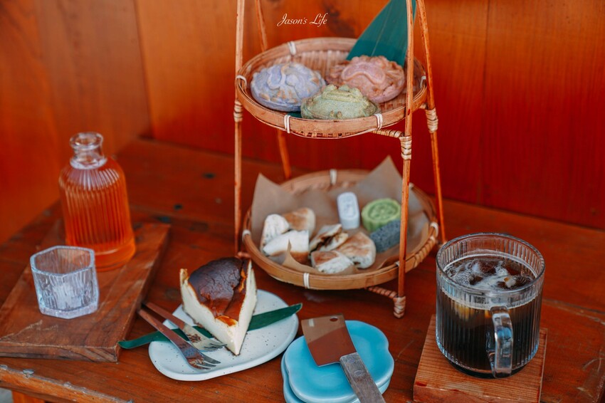 【南投魚池｜美食】湖の怪物。日月潭下午茶推薦，三隻湖怪紅龜粿討喜好吃，日式建築好拍