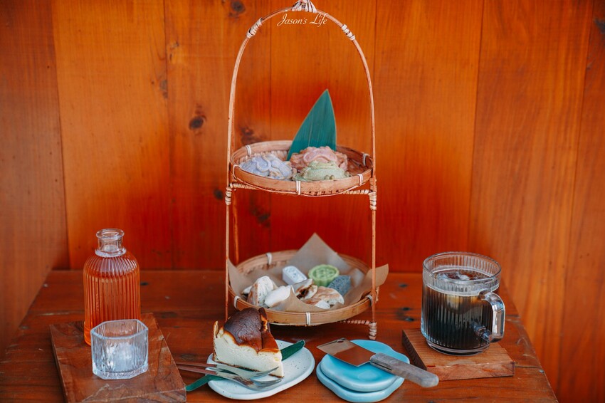 【南投魚池｜美食】湖の怪物。日月潭下午茶推薦，三隻湖怪紅龜粿討喜好吃，日式建築好拍