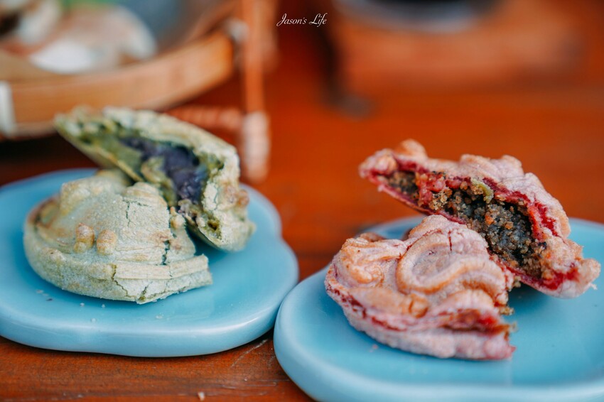 【南投魚池｜美食】湖の怪物。日月潭下午茶推薦，三隻湖怪紅龜粿討喜好吃，日式建築好拍