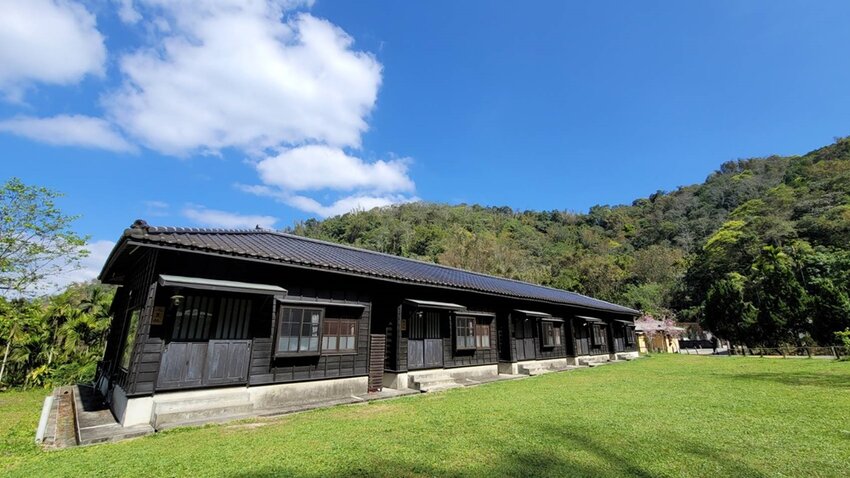 偽出國秘境!一秒飛日本京都,還有現烤小湖怪紅龜粿,沒預約吃不到唷!!