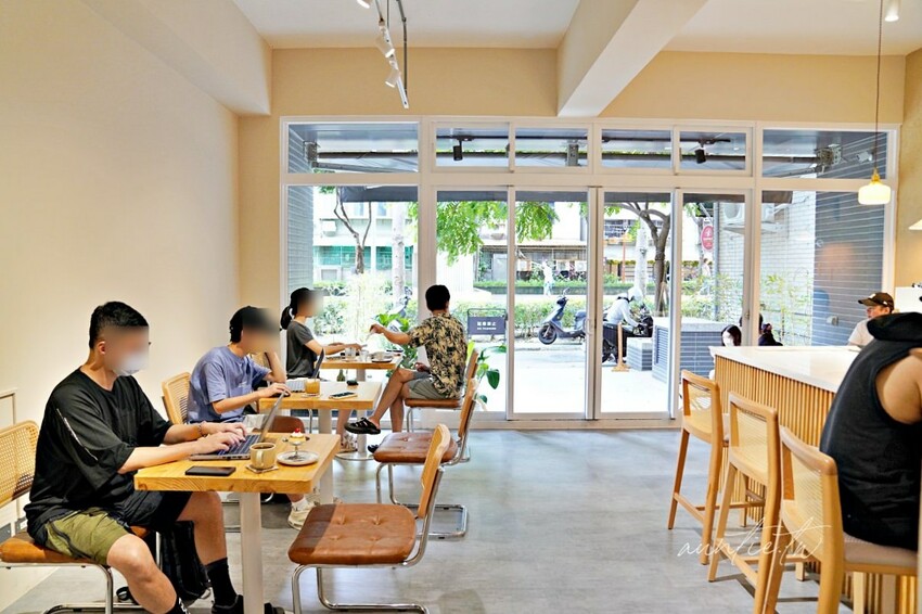 【台北】士林|Chüan Chuan 捲捲,激推雙重口味焦糖肉桂捲,香草布丁,士林必訪咖啡廳推薦