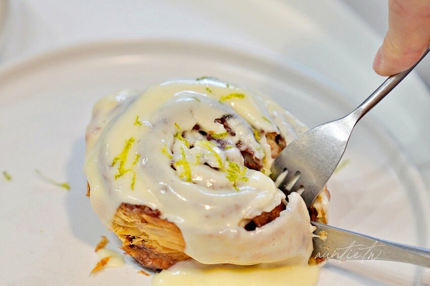 【台北】士林|Chüan Chuan 捲捲,激推雙重口味焦糖肉桂捲,香草布丁,士林必訪咖啡廳推薦