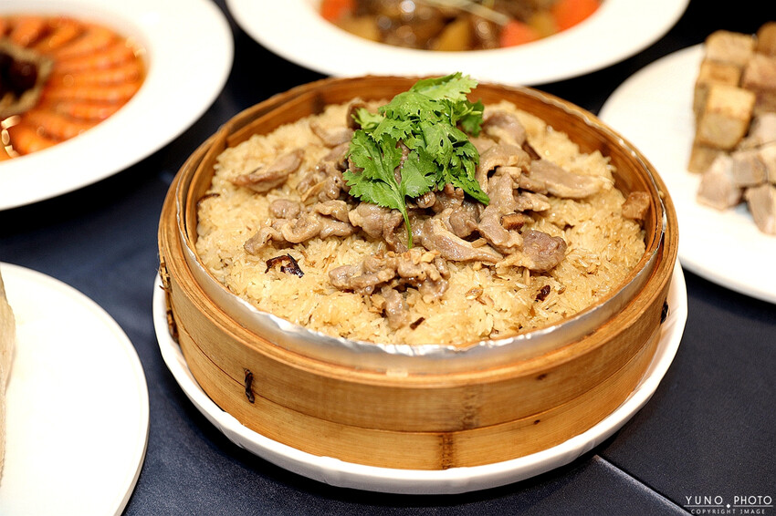 台中市東區天圓好料上桌！2023-2024春酒尾牙不能錯過的精緻美饌奢｜台中天圓地方婚宴會館