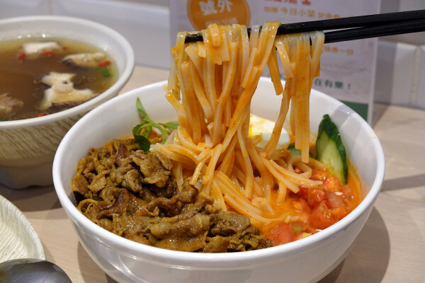 國父紀念館多國風味的台北南洋料理-信義安和有樂海南雞,海南雞飯、肉骨茶、叻沙麵超好吃的台北新加坡美食餐廳