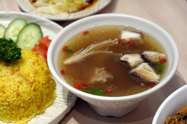 國父紀念館多國風味的台北南洋料理-信義安和有樂海南雞,海南雞飯、肉骨茶、叻沙麵超好吃的台北新加坡美食餐廳