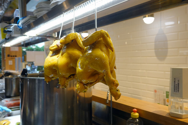 國父紀念館多國風味的台北南洋料理-信義安和有樂海南雞,海南雞飯、肉骨茶、叻沙麵超好吃的台北新加坡美食餐廳