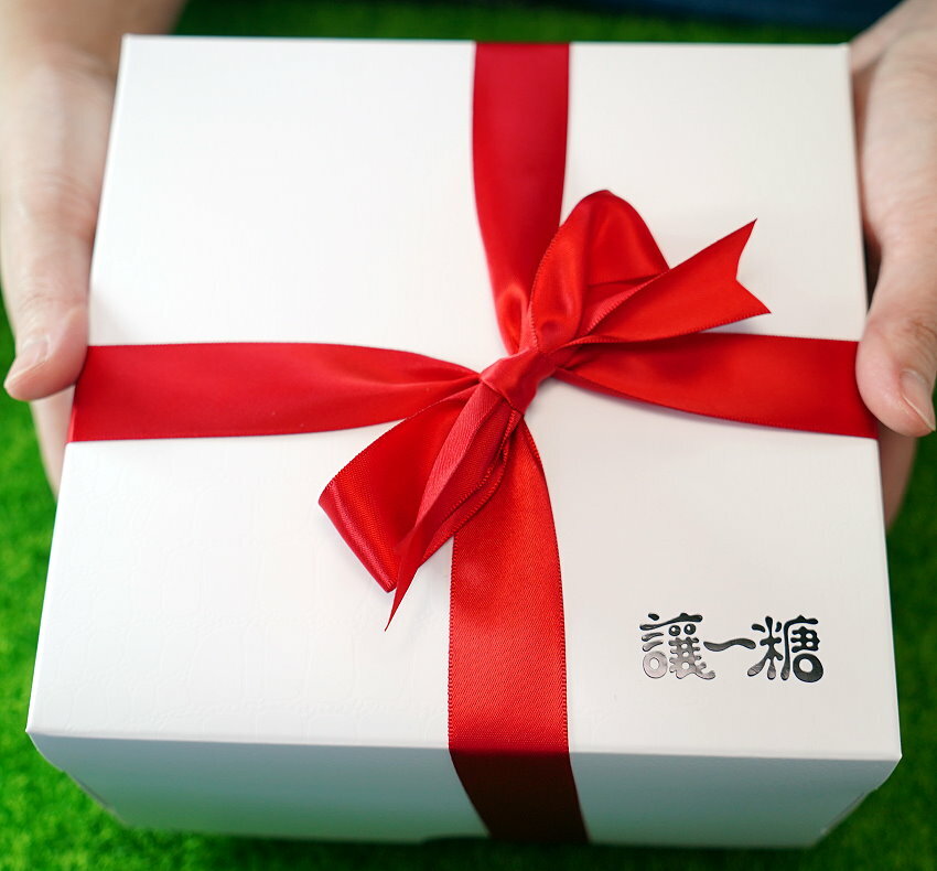 【台中美食】讓一糖蛋糕專賣店．只賣一種檸檬蛋糕，軟綿滑順又涮嘴!