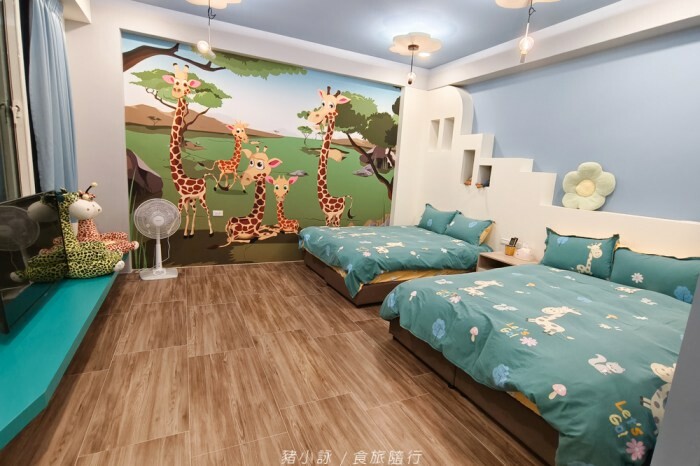 高雄。岡山》貳貓咖啡。有可愛貓咪出沒的復古咖啡廳(不一定看的到)