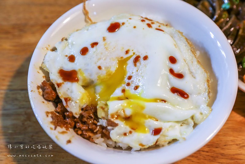 973花蓮縣吉安鄉花蓮縣吉安鄉慶豐十街195號,吉安美食慶豐麵店,宮前西村之家,宮前西村之家菜單,花蓮旅遊,花蓮滷肉飯,花蓮美食,花蓮西村的家菜單,西村的家,西村的家大滷麵,西村的家推薦,西村的家素食 @陳小可的吃喝玩樂