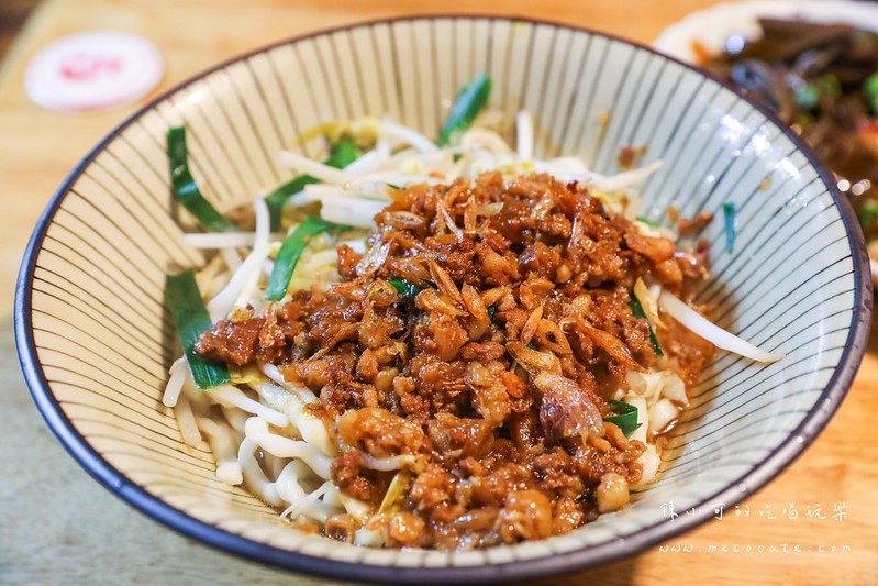 973花蓮縣吉安鄉花蓮縣吉安鄉慶豐十街195號,吉安美食慶豐麵店,宮前西村之家,宮前西村之家菜單,花蓮旅遊,花蓮滷肉飯,花蓮美食,花蓮西村的家菜單,西村的家,西村的家大滷麵,西村的家推薦,西村的家素食 @陳小可的吃喝玩樂