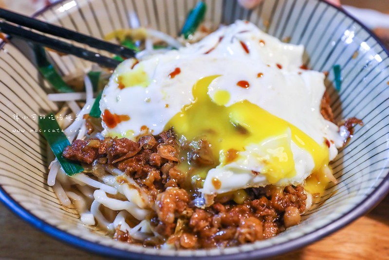 973花蓮縣吉安鄉花蓮縣吉安鄉慶豐十街195號,吉安美食慶豐麵店,宮前西村之家,宮前西村之家菜單,花蓮旅遊,花蓮滷肉飯,花蓮美食,花蓮西村的家菜單,西村的家,西村的家大滷麵,西村的家推薦,西村的家素食 @陳小可的吃喝玩樂