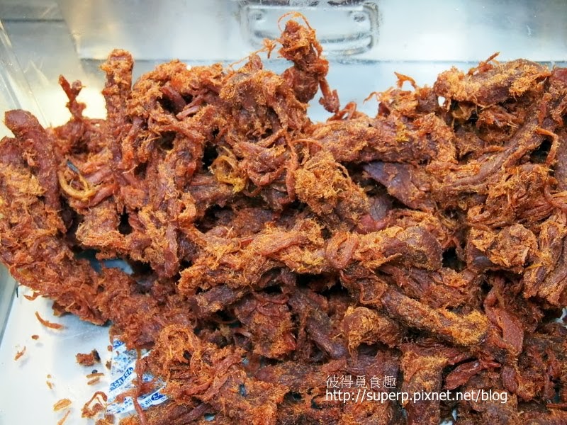 [小攤食記]西湖市場的珍香肉品：一吃上癮的杏仁脆肉片