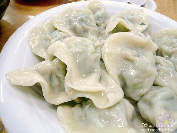 宜蘭最好吃牛肉麵!老眷村川味牛肉麵現做刀削麵,前總統馬英九也來吃過。