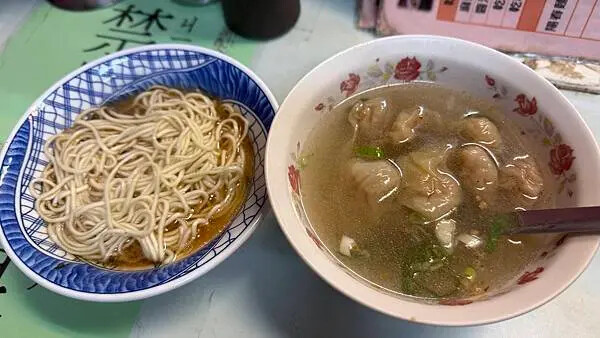 IMG_1122.jpg IMG_1122.jpg