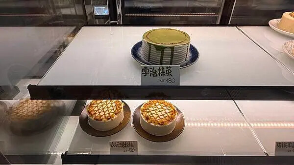 IMG_1055.jpg IMG_1055.jpg