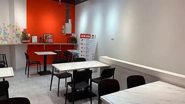 IMG_1143.jpg IMG_1143.jpg