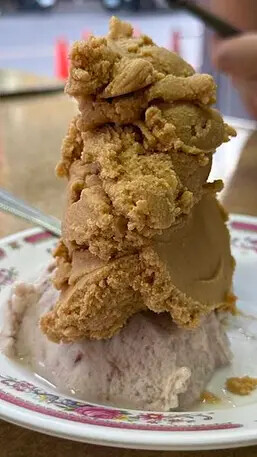 IMG_1084.jpg IMG_1084.jpg