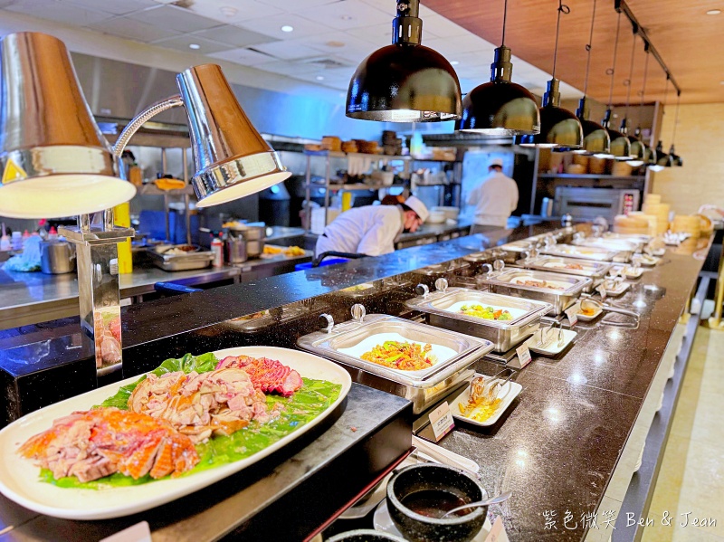宜蘭吃到飽！蘭城百匯自助餐廳3.5小時吃到飽，帝王蟹、天使紅蝦、烤鴨無限吃。