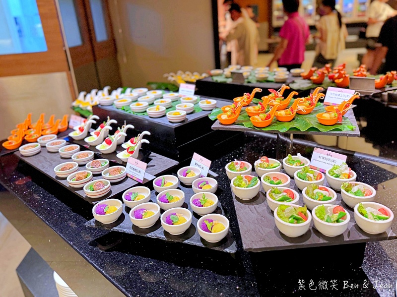 宜蘭吃到飽！蘭城百匯自助餐廳3.5小時吃到飽，帝王蟹、天使紅蝦、烤鴨無限吃。