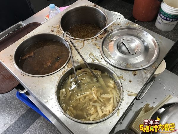 宜蘭市美食肉羹》傳承蒜味肉羹菜單價位大公開！在地人的老口味特色肉羹～推薦蒜味肉羹、肉羹麵、肉羹米粉。