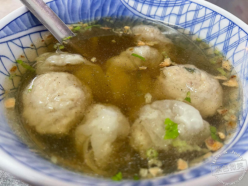 宜蘭麻醬麵首選!北館市場一香飲食店,手工餛飩與炸醬麵一吃難忘。