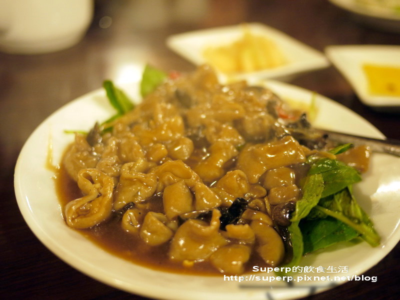 [餐廳食記]台北東區的何首烏皇帝雞之滋補好雞湯