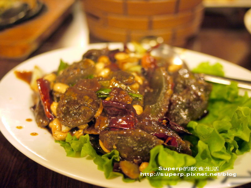 [餐廳食記]台北東區的何首烏皇帝雞之滋補好雞湯