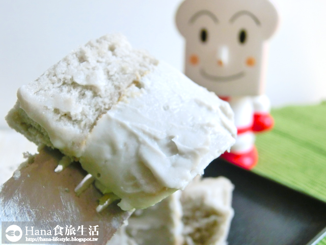 奕順軒 鮮芋奶凍捲 | 宜蘭人氣拌手禮 團購美食 吃的到芋頭顆粒 濃郁奶香氣 蛋糕體和奶凍一起入口十分協調