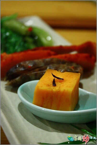 滷肉飯吃到飽！羅東必吃「客人城」無菜單料理，古早味美食吃回阿嬤的廚房。