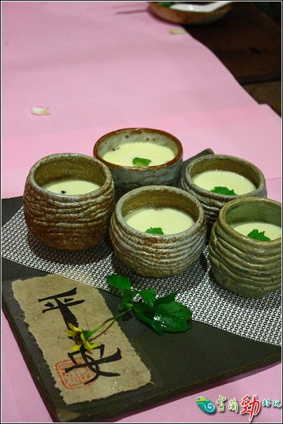 滷肉飯吃到飽！羅東必吃「客人城」無菜單料理，古早味美食吃回阿嬤的廚房。