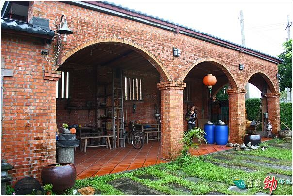 滷肉飯吃到飽！羅東必吃「客人城」無菜單料理，古早味美食吃回阿嬤的廚房。