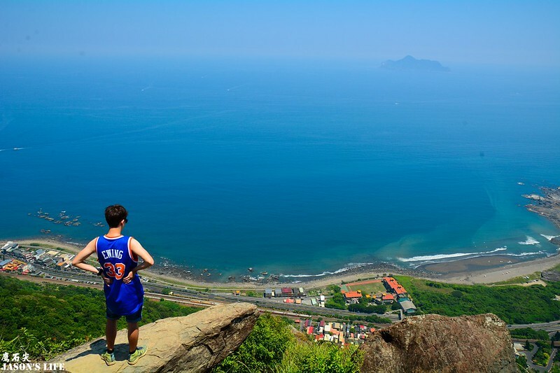 【宜蘭蘇澳│美食】番割田甕缸雞。蘇澳甕仔雞美食推薦,皮脆多汁,西魯肉特色菜,超推薦