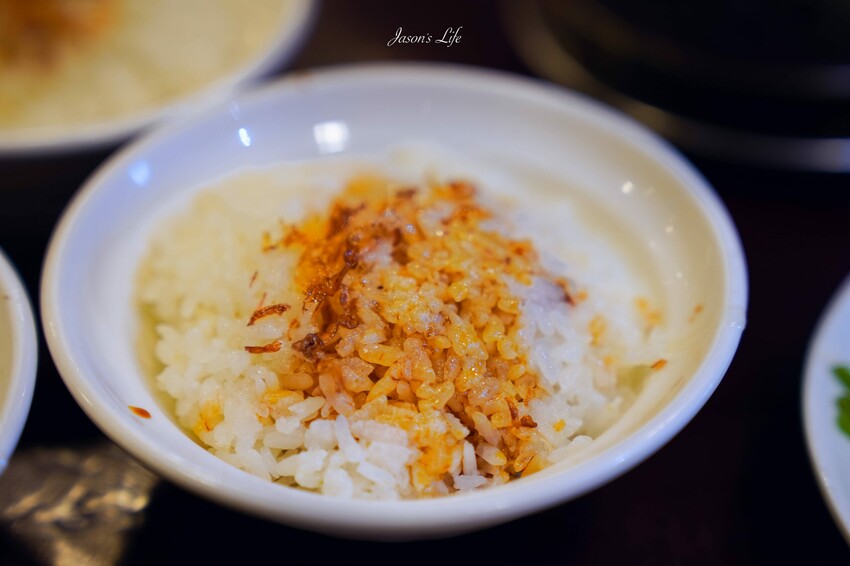 【宜蘭蘇澳│美食】番割田甕缸雞。蘇澳甕仔雞美食推薦,皮脆多汁,西魯肉特色菜,超推薦