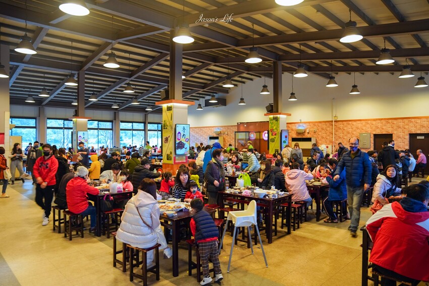 【宜蘭蘇澳│美食】番割田甕缸雞。蘇澳甕仔雞美食推薦,皮脆多汁,西魯肉特色菜,超推薦