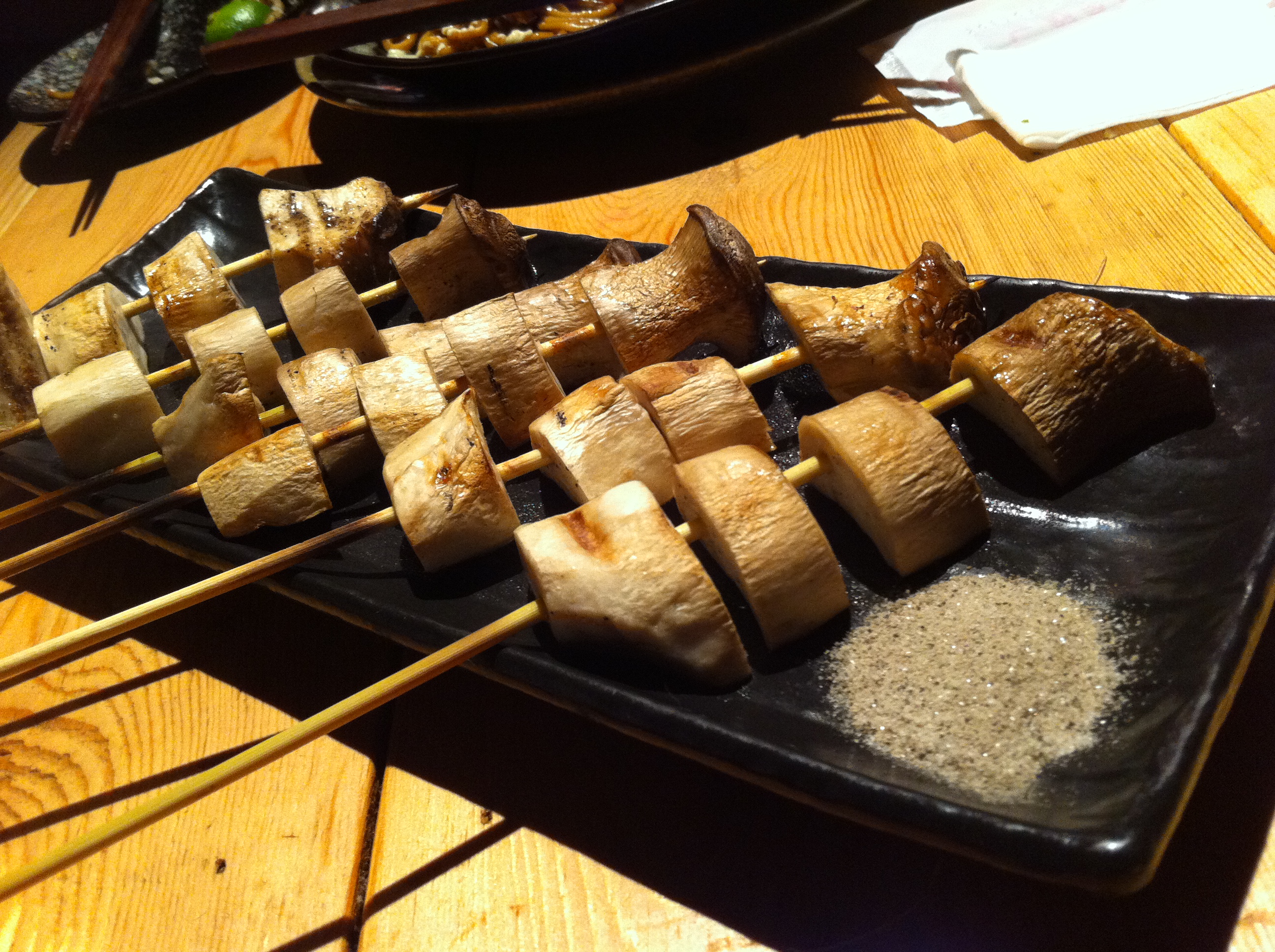 乾啦!!CP值高的日式串燒 @吳留手串燒居酒屋