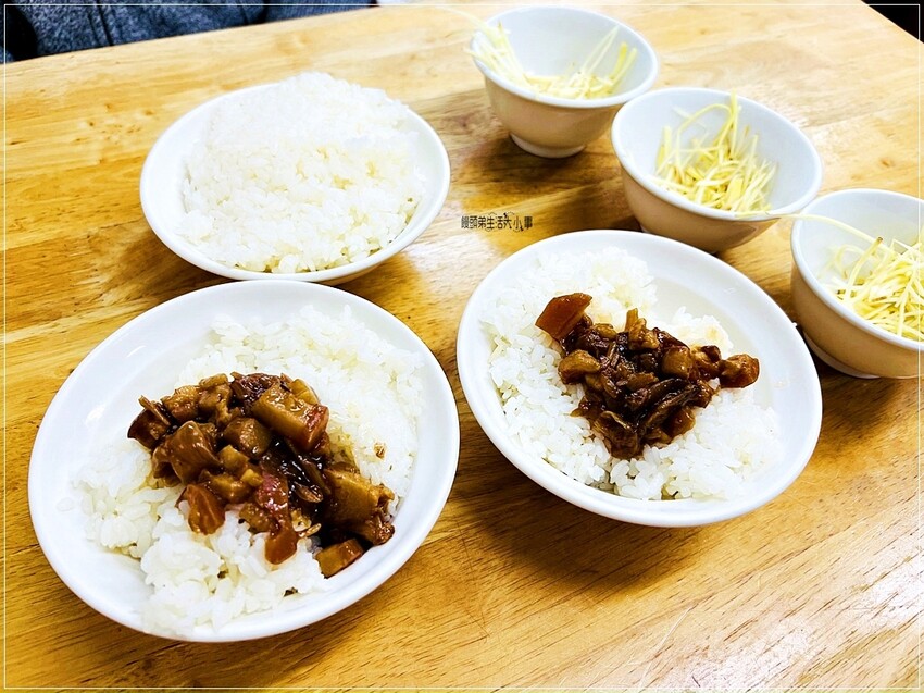 台南市佳里區台南必訪！萬林牛肉湯：白飯免費，超人氣牛肉湯美食