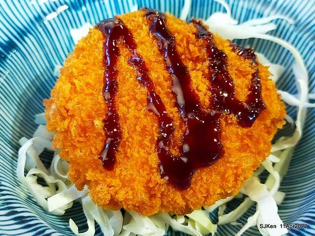 「肌丼先生」壽喜燒舒肥雞湯烏龍與起司可樂餅(Japanese SukiyakiDon Udon noodle & Cheese Korokke), SJKen, Taipei, Taiwan, Apr 11, 2022.