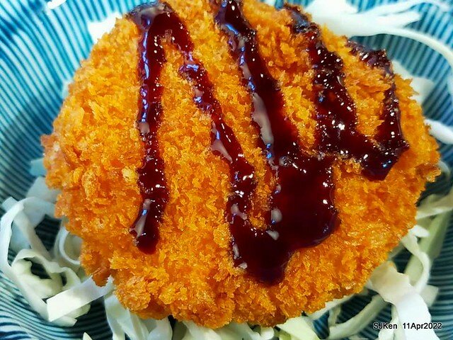 「肌丼先生」壽喜燒舒肥雞湯烏龍與起司可樂餅(Japanese SukiyakiDon Udon noodle & Cheese Korokke), SJKen, Taipei, Taiwan, Apr 11, 2022.