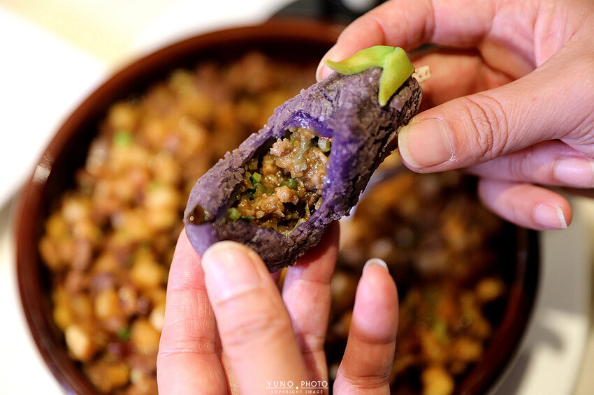 港點&烤鴨控必收!現烤出爐桌邊片皮鴨 鮮美海鮮料理、經典港式點心