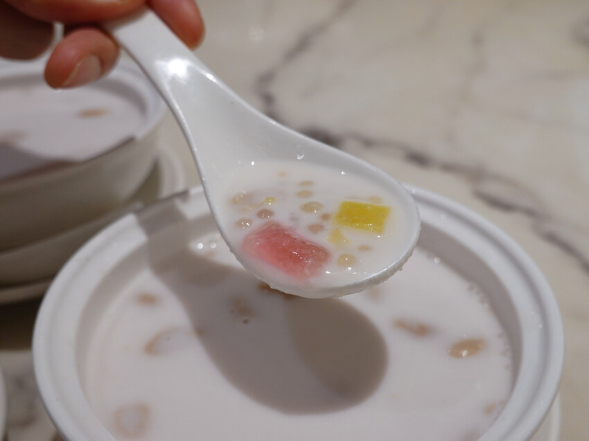 台北士林—典華雅聚士林店|粵菜港點經典創新兼具 烤鴨龍蝦豪華 台北士林—典華雅聚士林店|粵菜港點經典創新兼具 烤鴨龍蝦豪華