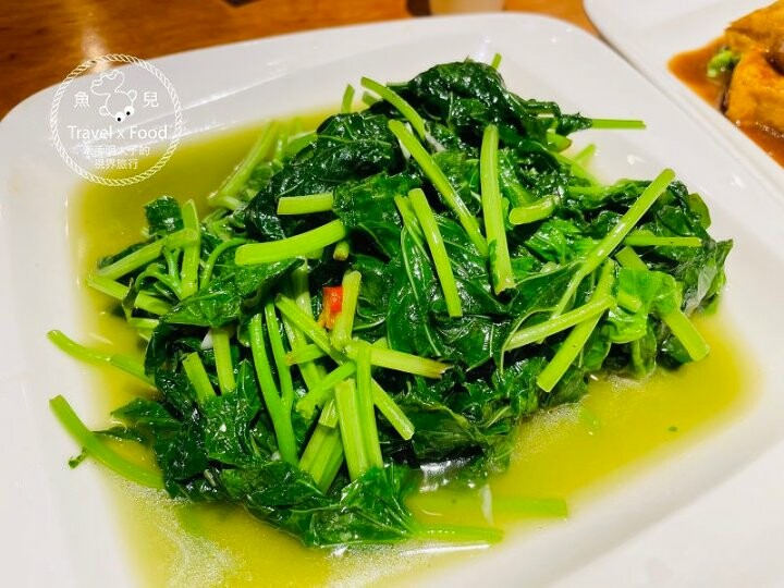 坪林百年老宅餐廳，幸福小廚｜提供環境舒適的自助泡茶區與在地特色佳餚，記得來杯茶香冰淇淋！ @魚兒 x 牽手明太子的「視」界旅行