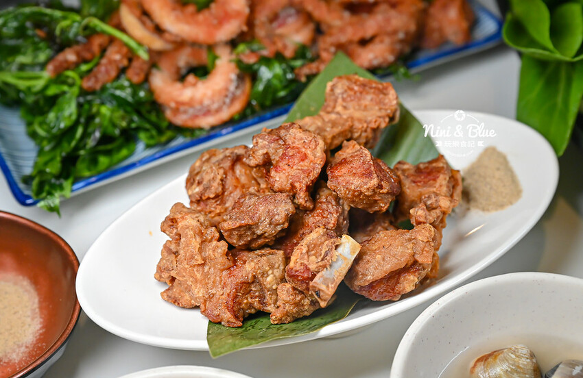 台中火鍋推薦,獨特爆炒台式鹹香湯頭,個人鍋299元起就有蔬食自助吧