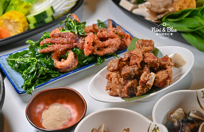 台中火鍋推薦,獨特爆炒台式鹹香湯頭,個人鍋299元起就有蔬食自助吧