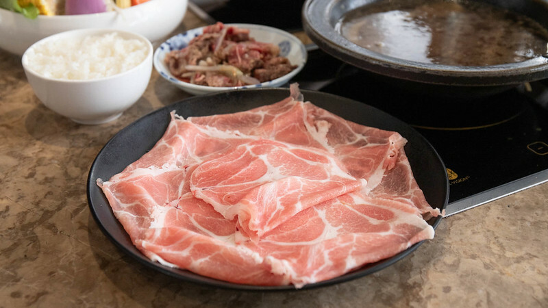 台中市西屯區台中｜Hot pot  : 正妹最愛宵夜名店 狂一鍋/萬客石鍋/石二鍋  更愛這款「自助吧吃到飽」