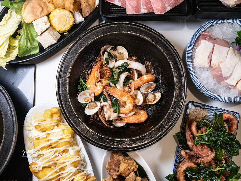 台中市西屯區台中｜Hot pot  : 正妹最愛宵夜名店 狂一鍋/萬客石鍋/石二鍋  更愛這款「自助吧吃到飽」