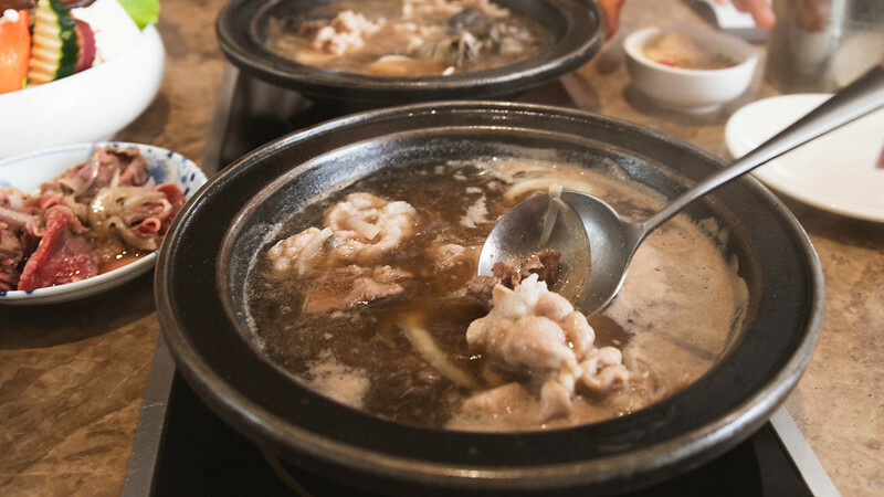 台中市西屯區台中｜Hot pot  : 正妹最愛宵夜名店 狂一鍋/萬客石鍋/石二鍋  更愛這款「自助吧吃到飽」