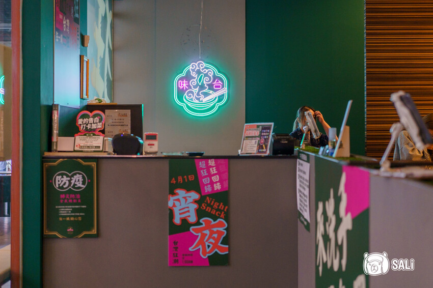 狂一鍋 台中漢口店|超人氣排隊名店,最潮必吃台式火鍋,還有自助吧吃到飽