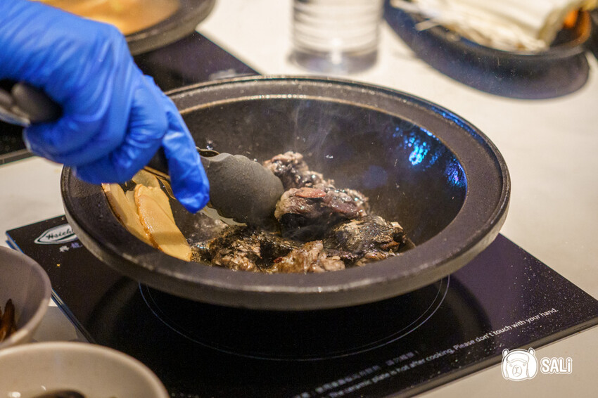 狂一鍋 台中漢口店|超人氣排隊名店,最潮必吃台式火鍋,還有自助吧吃到飽