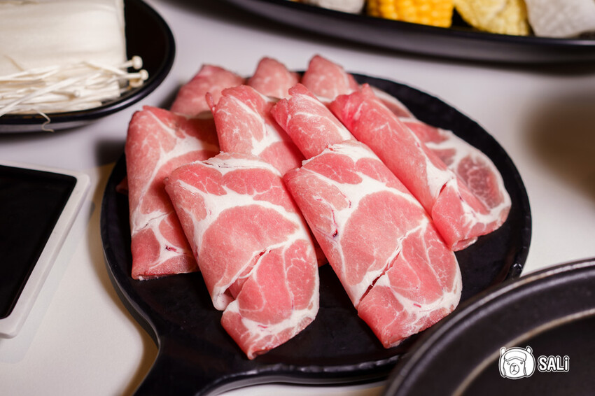 狂一鍋 台中漢口店|超人氣排隊名店,最潮必吃台式火鍋,還有自助吧吃到飽