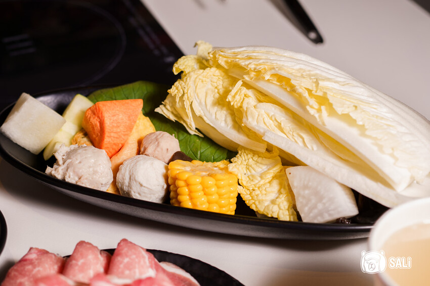 狂一鍋 台中漢口店|超人氣排隊名店,最潮必吃台式火鍋,還有自助吧吃到飽